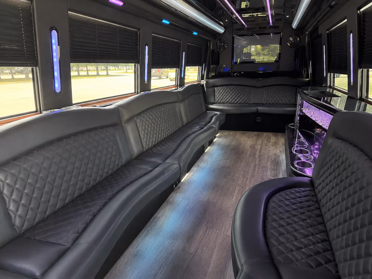 berkeley concert bus rentals for groups and fans