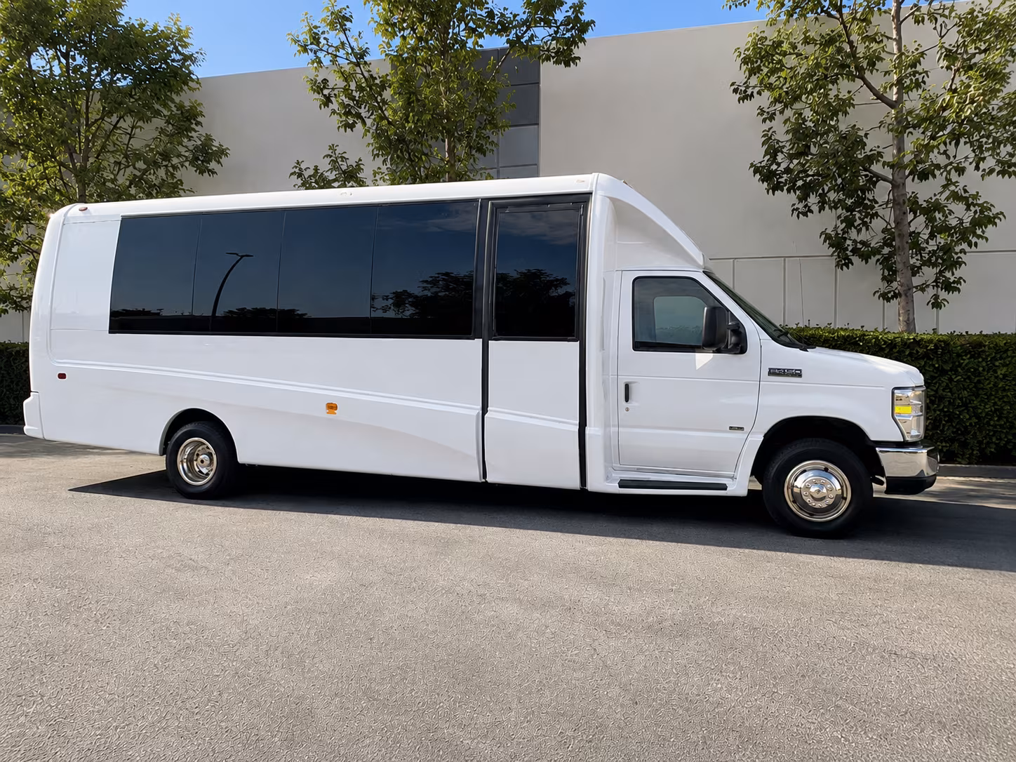 healdsburg and sonoma plaza wedding shuttle service