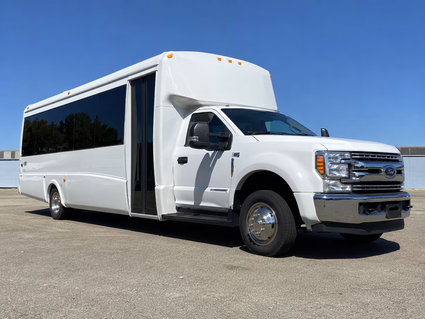 petaluma keep your petaluma wedding on schedule with a charter bus rental