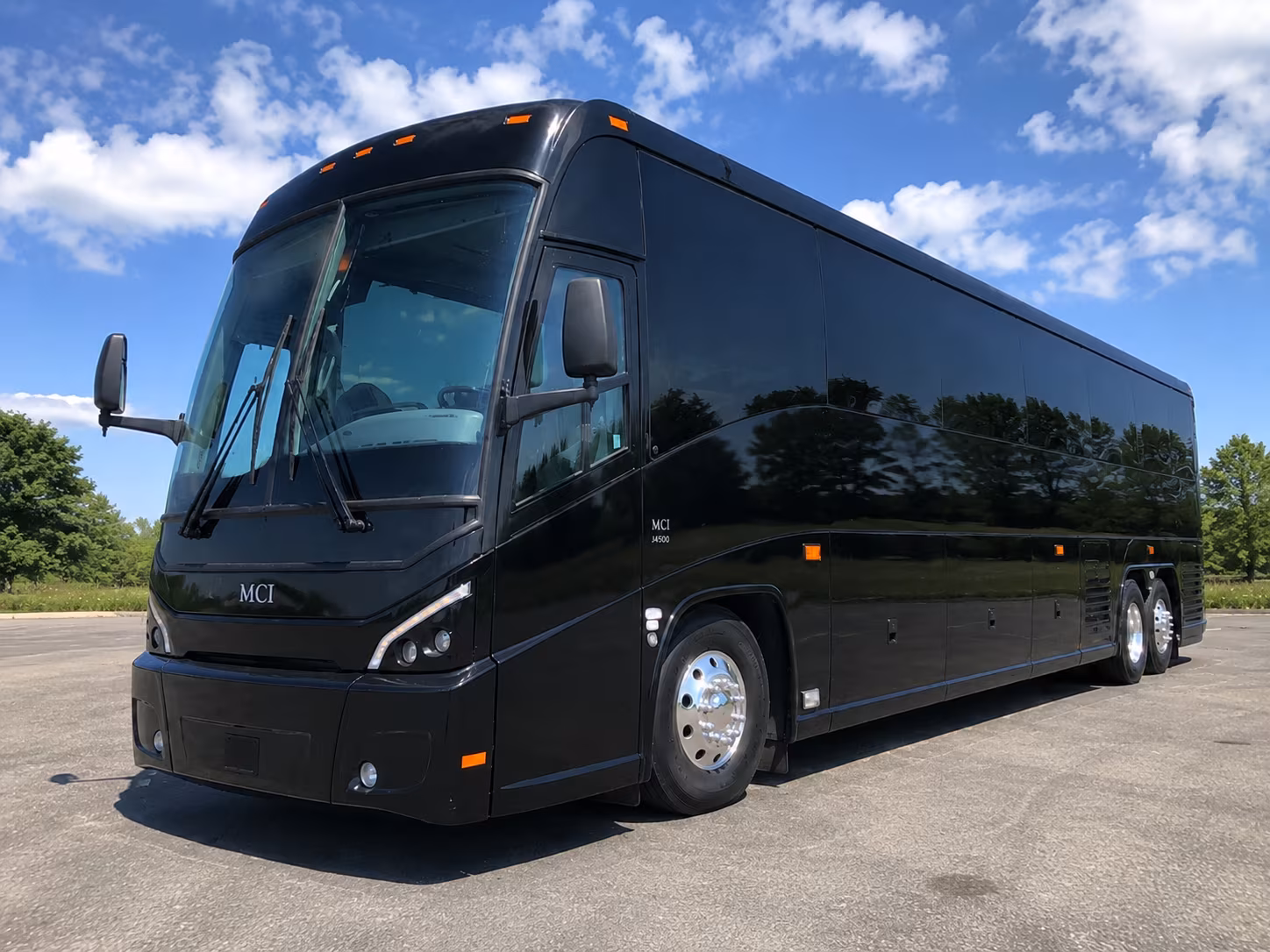 santarosacharterbuscompany com makes hospital and healthcare shift change shuttles simple